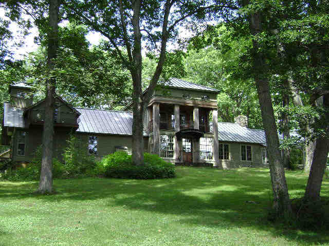 Building photograph for 216 WEEKEEPEEMEE RD